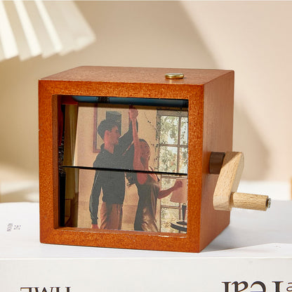 Custom Photo Flipbook Frame Animation Machine Mechanical Hand-cranked Flipbook Box Photo Album with Light Unique Valentine's Day Gifts